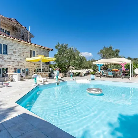 Paco's Superior 9 Oziás